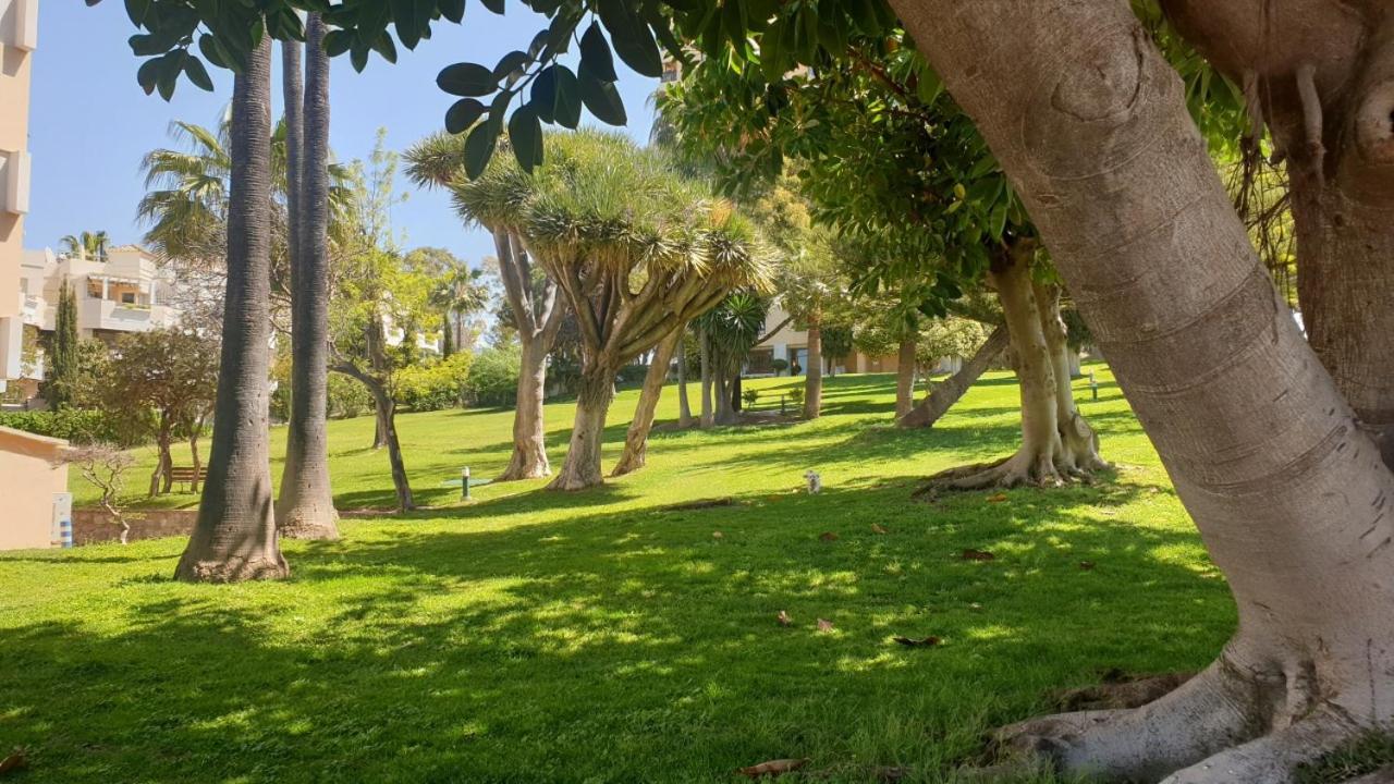 Apartmán Torres De Aloha 2 Bdr Puerto Banus Marbella Exteriér fotografie